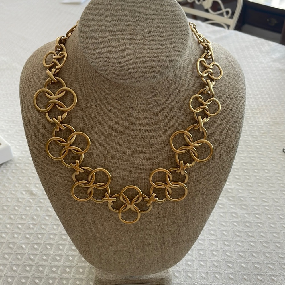 Cosby link necklace